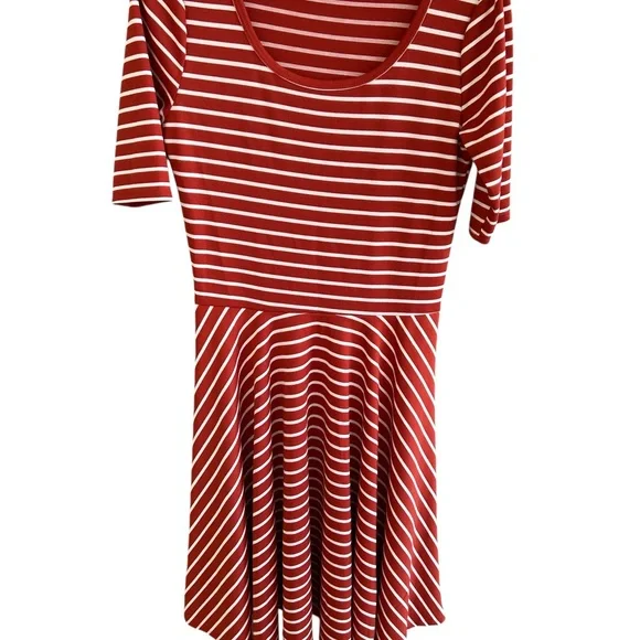 lularoe red dress LuLaRoe Amelia Dress Styling & Review